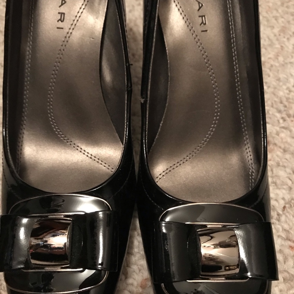 Tahari black heels